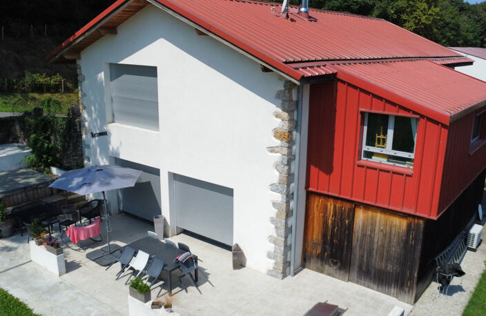 Rénovation d'architecte et vue montagnes dans un cadre reposant — photo 5