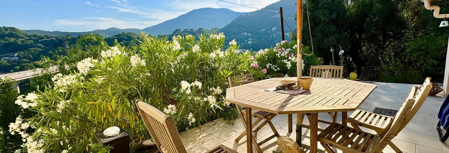 Maison 5 Pièces 103 m² à vendre à Sainte-Agnès (06500)
