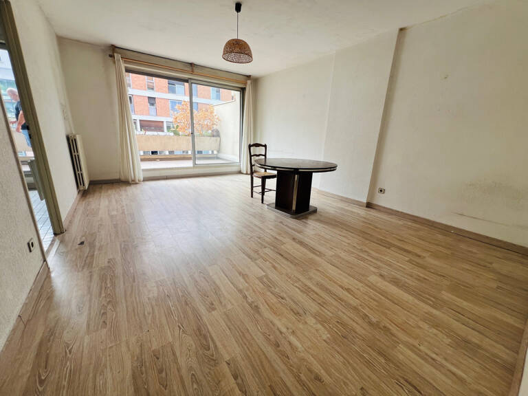 T1 bis avec terrasse résidence la Comtale — photo 1
