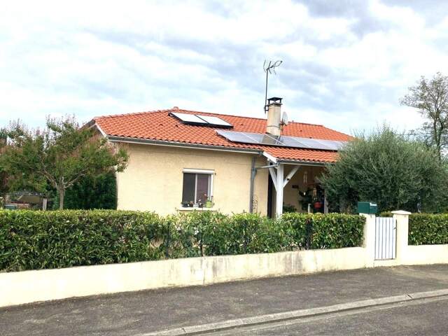 MAISON AVEC SOUS SOL INTEGRAL GARAGE ET TERRAIN — photo du bien