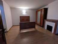 Immeuble rénové avec appartement duplex et local  centre Limogne-en-Quercy — photo 3