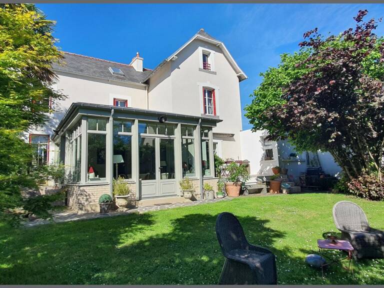 MAISON DE CARACTÈRE de 292 m2 , BELLE DEMEURE FAMILIALE , 7 CHAMBRES , TERRAIN de 2110 m2 en grande partie constructible. — photo 1