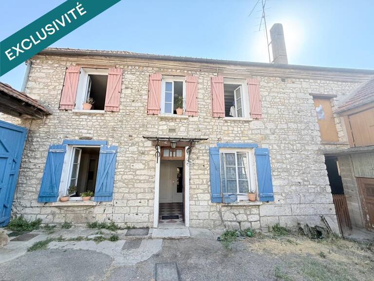 Maison à fort potentiel avec des dépendances — photo 1