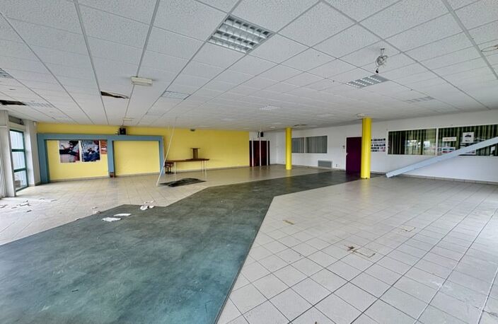 Vente immeuble   Saint-Maur (36250) — photo 2