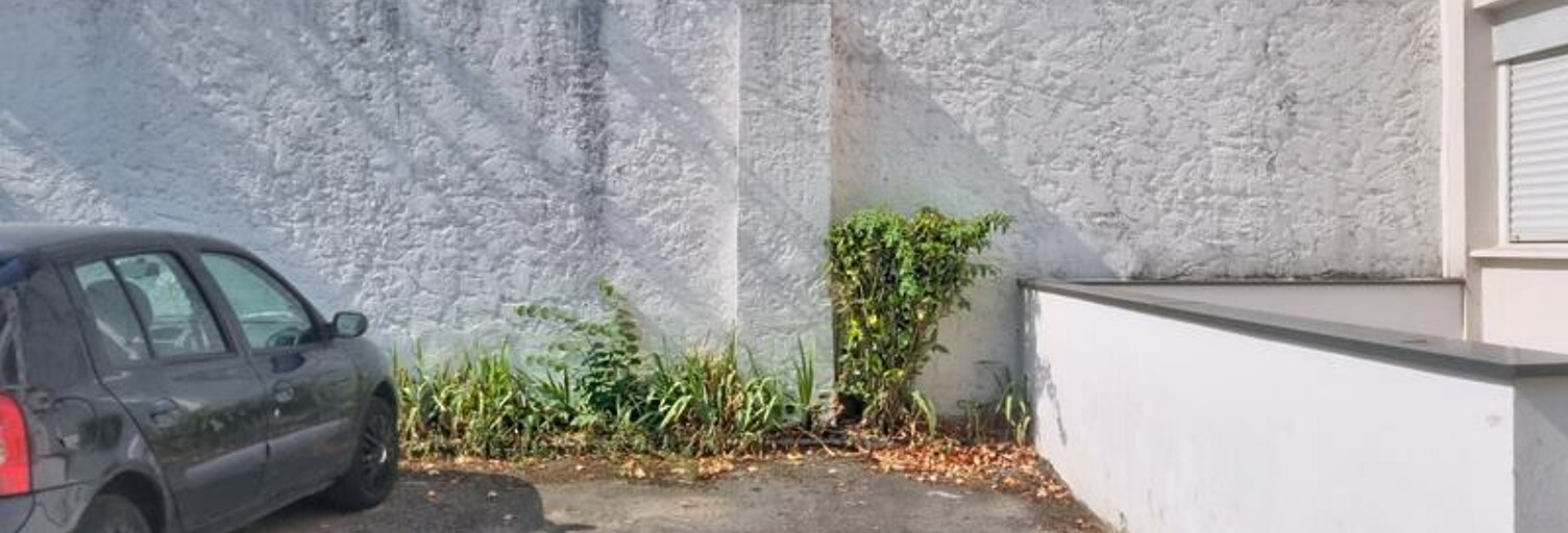 Garage   m² à vendre à Bordeaux (33000)