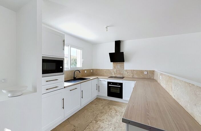 Vente maison 4 pièces 130 m² Pauillac (33250) — photo 2