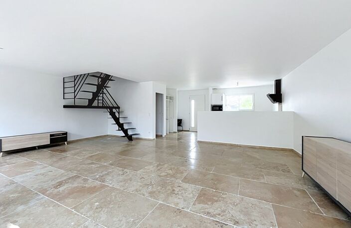 Vente maison 4 pièces 130 m² Pauillac (33250) — photo 3