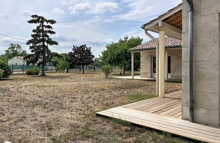 Maison en pierre de 5 pièces principales — photo 2