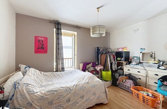 Vente maison 4 pièces 106 m² Saint-Genis-Laval (69230) — photo 4