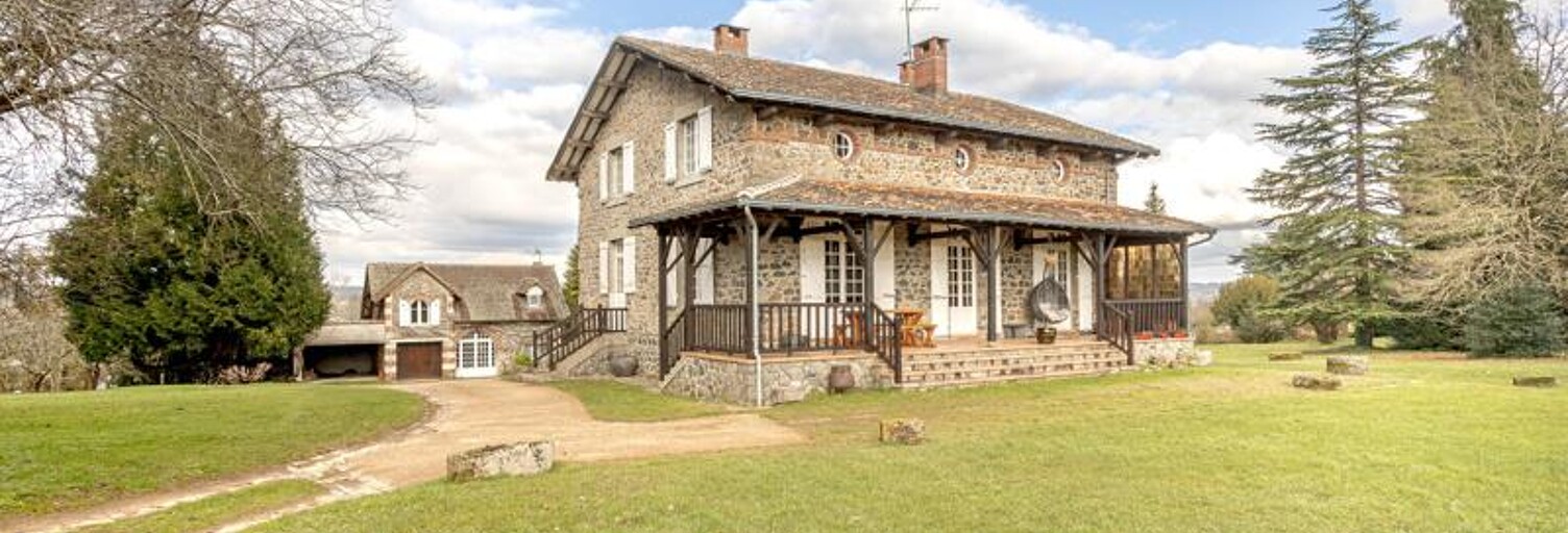 Maison 10 Pièces 247 m² à vendre à Chabanais (16150)