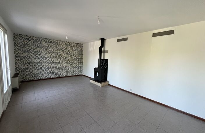 Vente maison 4 pièces 81 m² Ribérac (24600) — photo 3