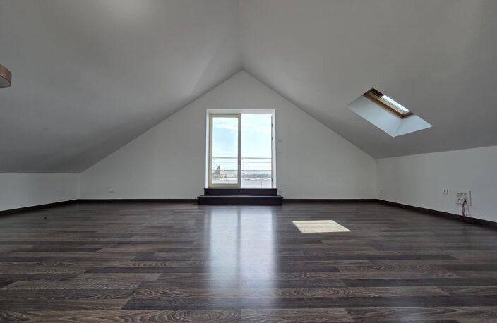 LAON – SUPERBE DUPLEX 145 m² AVEC TERRASSE PANORAMIQUE, PARKINGS ET PRESTATIONS DE QUALITÉ — photo 2