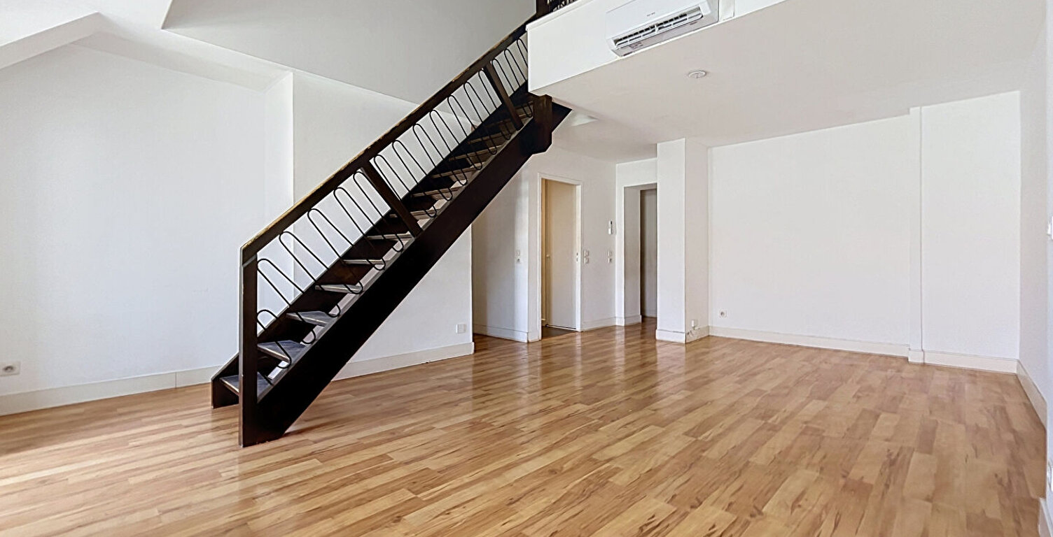 Appartement T3 en duplex 83m2 en étage élevé avec ascenseur — photo 1