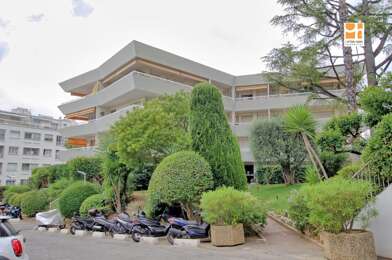 Appartement 3 pièces 446250 €