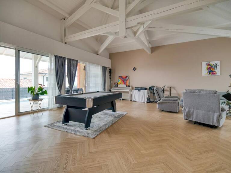 Maison individuelle rénovée 300 m² avec piscine,  terrain CLOS vu sur les Pyrennées et appartement indépendant — photo 1