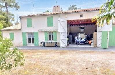 RARE !!! Maison de 230 M² DE SURFACE COMPRENANT UNE MAISON, UN GARAGE POUR BATEAU ET UN STUDIO sur RIVEDOUX PLAGE (17) — photo du bien