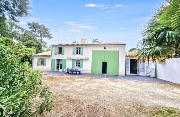 RARE !!! Maison de 230 M² DE SURFACE COMPRENANT UNE MAISON, UN GARAGE POUR BATEAU ET UN STUDIO sur RIVEDOUX PLAGE (17) — photo 3