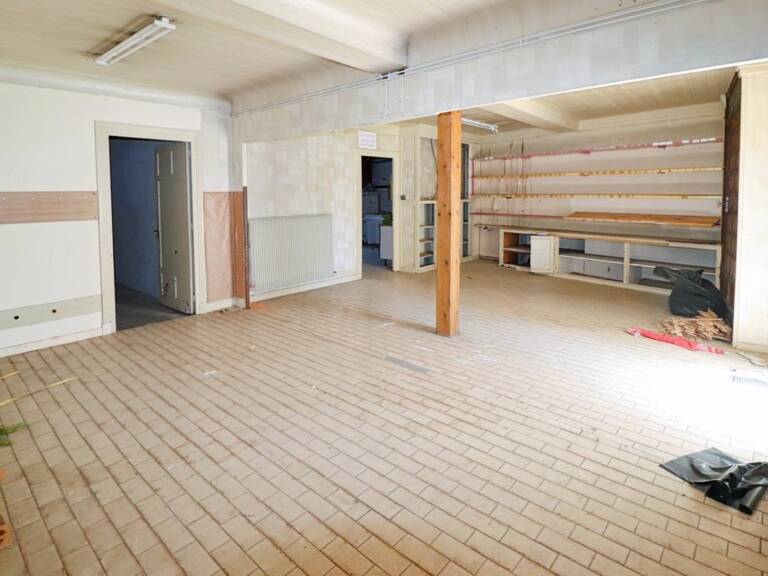 Local commercial 3 pièces 88m² — photo 1