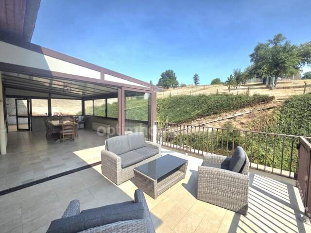 A VENDRE en EXCLUSIVITE maison de famille 5 chambres, 35 ares de terrain et petit hangar — photo du bien