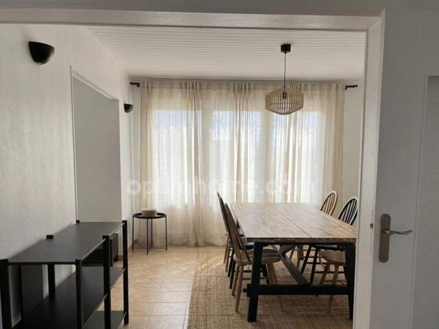 THIONVILLE - APPARTEMENT 5 PIÈCES AVEC 3 CHAMBRES ! BALCON ET PARKING ! EXCELLENTES PRESTATIONS ! — photo du bien