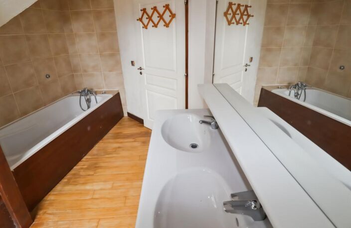 Appartement à vendre 3 pièces SAINT ETIENNE DE SAINT GEOIRS (38) — photo 4