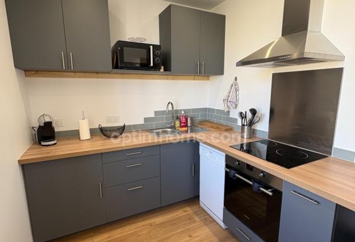 Appartement à louer 2 pièces PLOUHARNEL (56) — photo 1