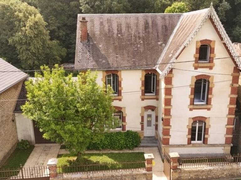 Maison à vendre 8 pièces  (08) — photo 1