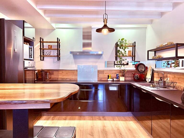 Maison en pierre atypique esprit Loft 146 m2 - Beaux volumes — photo 1