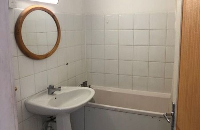 T1 — photo 5