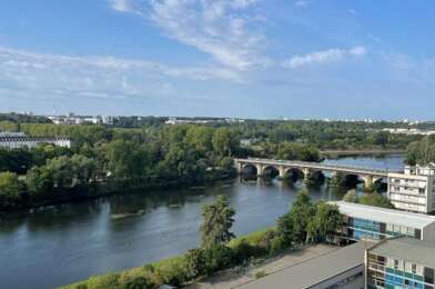 Appartement 3 pièces 879 €