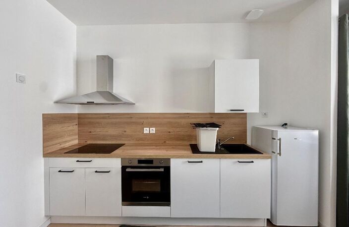 Spacieux T2 de 43 m² entièrement rénové — Quartier Badouillère — photo 3