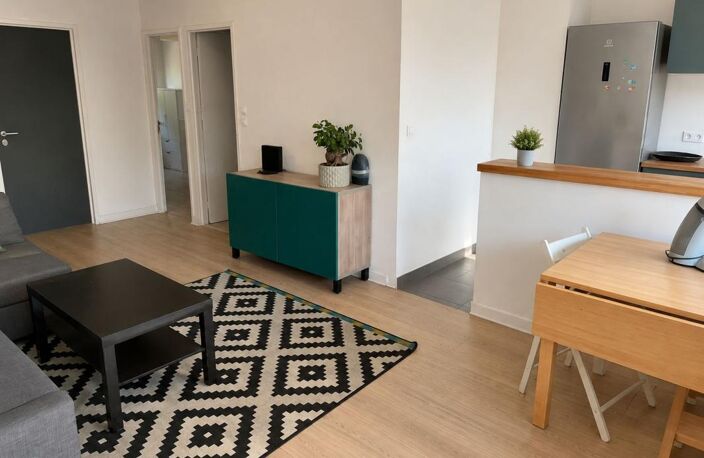 Appartement À Louer — photo 2