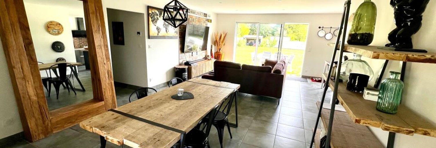 Maison 4 Pièces 97 m² à vendre à Montpellier-de-Médillan (17260)