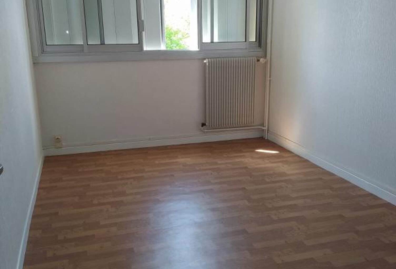 Leasing Appartement 3  pièces 63 m² Le Blanc — photo 1