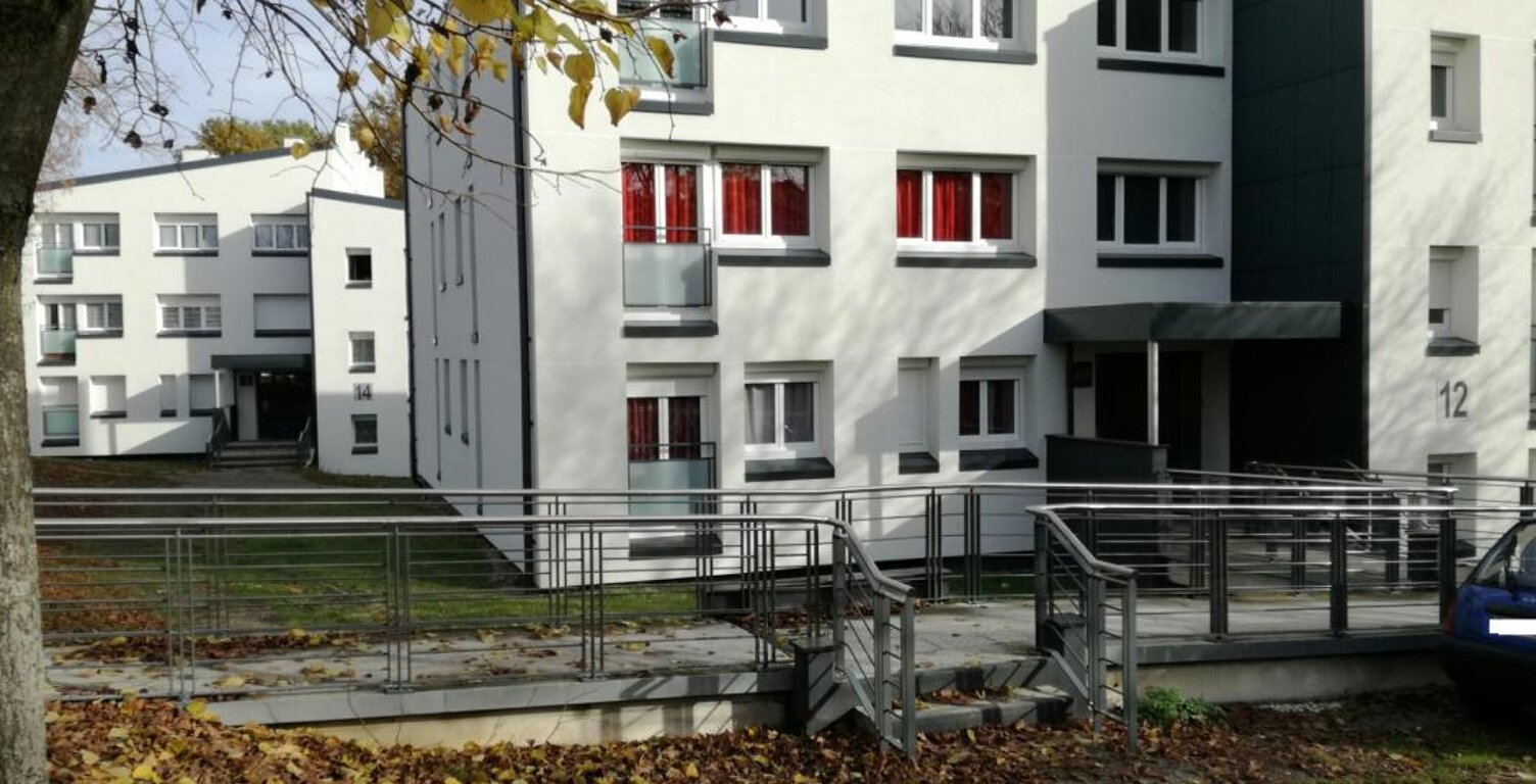 Leasing Appartement 3  pièces 61 m² Le Blanc — photo 1