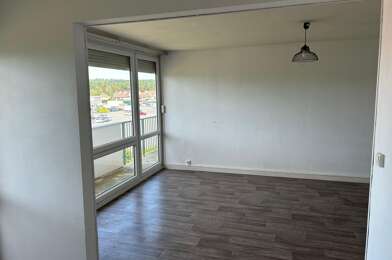 Appartement 4 pièces 990 €