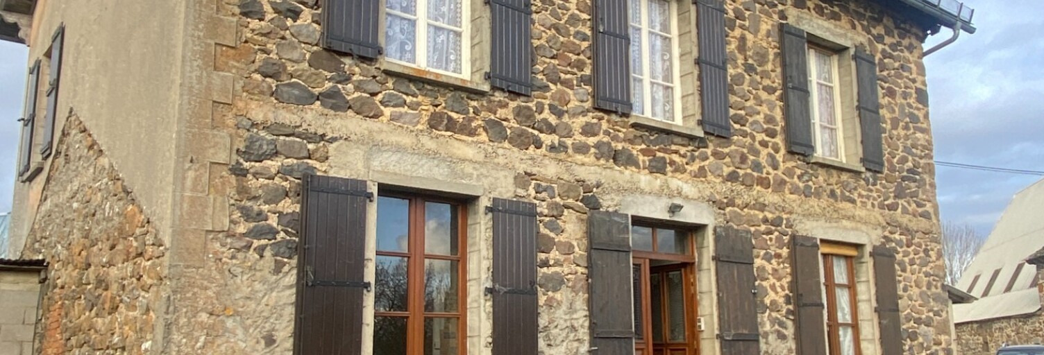 Maison 6 Pièces 159 m² à vendre à Mur-de-Barrez (12600)