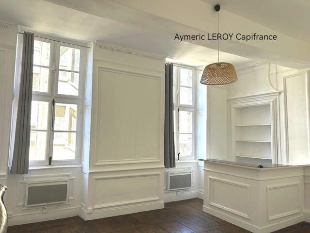 BEAU STUDIO DE 27M2 EN PLEIN CENTRE VILLE DE RENNES — photo du bien