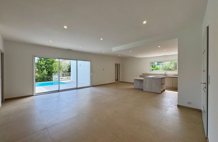 Maison à vendre 5 pièces ALES (30) — photo 3