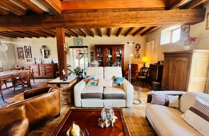 Longére 182 m² – Studio indépendant 31m² – Garage de 117 m² – Terrain clos de 2 235 m² — photo 3