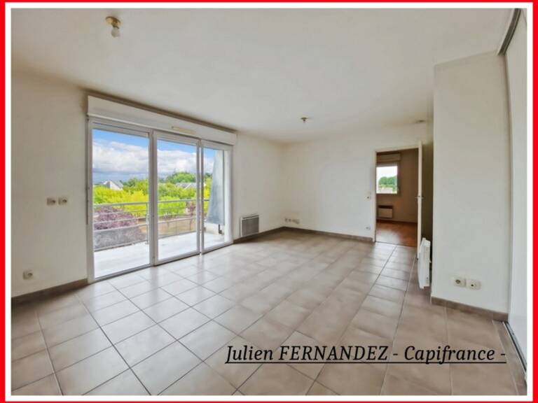 Dpt Indre et Loire (37), à vendre CHAMBRAY LES TOURS Appartement T2 de 41.72m² et 2 places de parking — photo 1