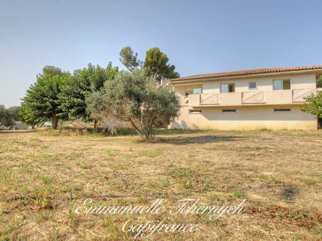 Maison à vendre Istres – Vue sur l’Étang de l’Olivier – Maison 143m² – Terrain 2 050 m² — photo du bien