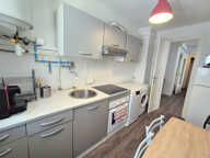 Achat Appartement T3 Grenoble – 3 Pièces de 48m² Traversant Est-Sud avec Séjour Lumineux, Cuisine moderne équipée et meublée & Cave — photo 2