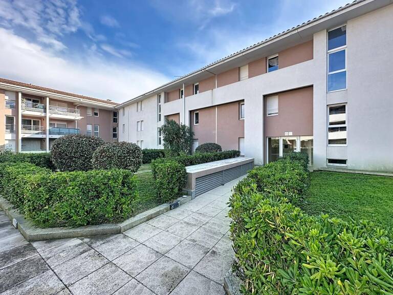 Appartement À Vendre - Investissement locatif - Montfavet — photo 1