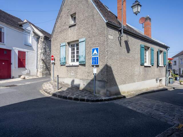 Maison - 97 m² - Moret-Loing-et-Orvanne (77) — photo du bien