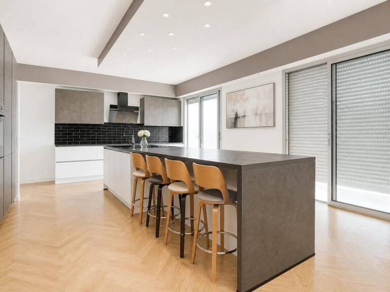 Maison de 7 pièces de 300 m² à Belberaud — photo 1