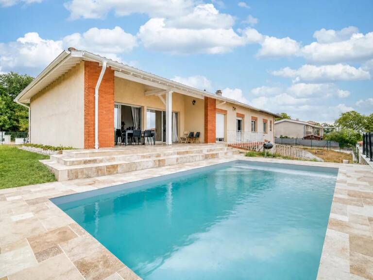 Maison de 7 pièces de 300 m² à Belberaud — photo 1