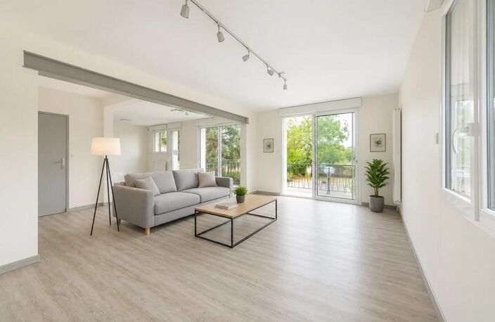 Maison de 8 pièces de 190.27 m² à Saint-Pierre-des-Corps — photo 3