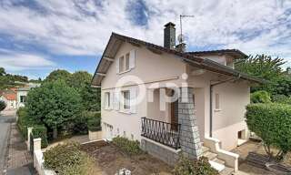 Maison 5 Pièces 128 m² à vendre à Montaigut-en-Combraille (63700)