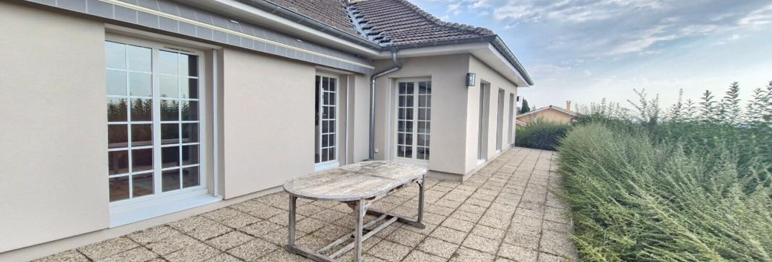 Maison 5 Pièces 134 m² à louer à Taluyers (69440)